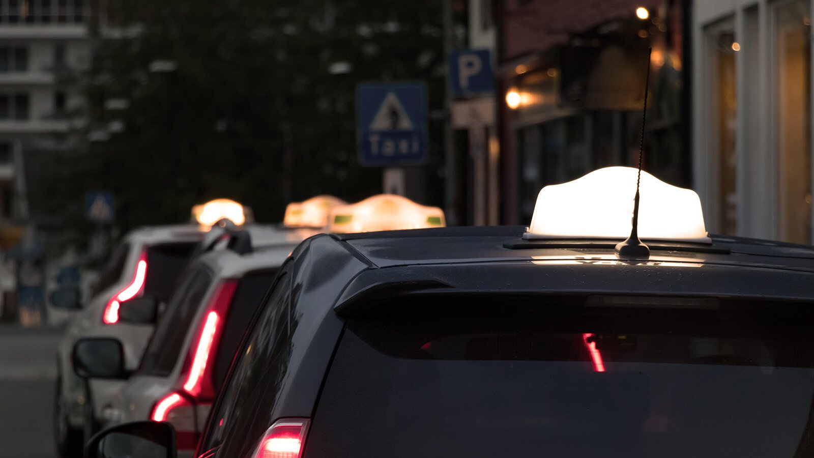 Taxi